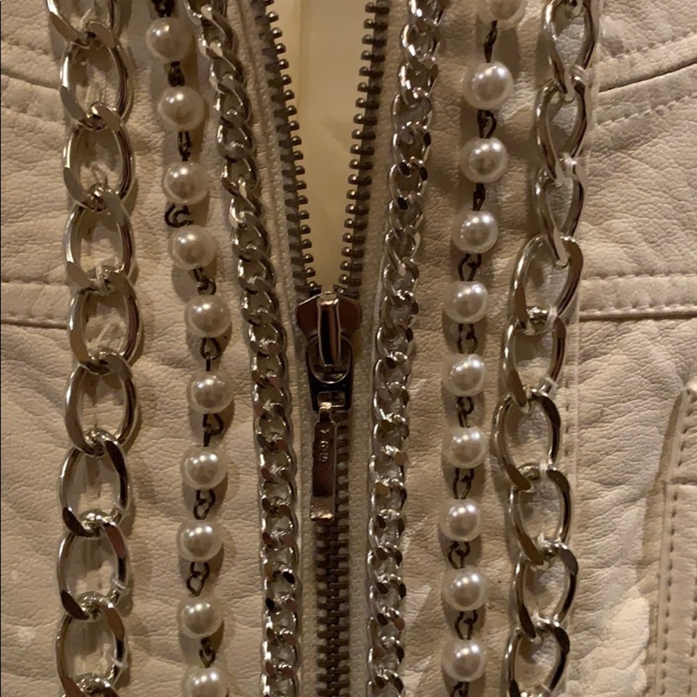 Lightly Worn White Leather Jacket - image 2